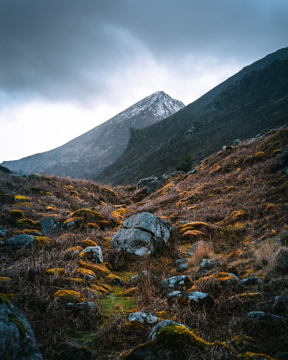 mitevisuals's tweet photo. My favourite photo of Ireland, period. What a country! 😍#ireland #devilsladder #Carrauntoohil #hike https://t.co/cHsh2lpdrA