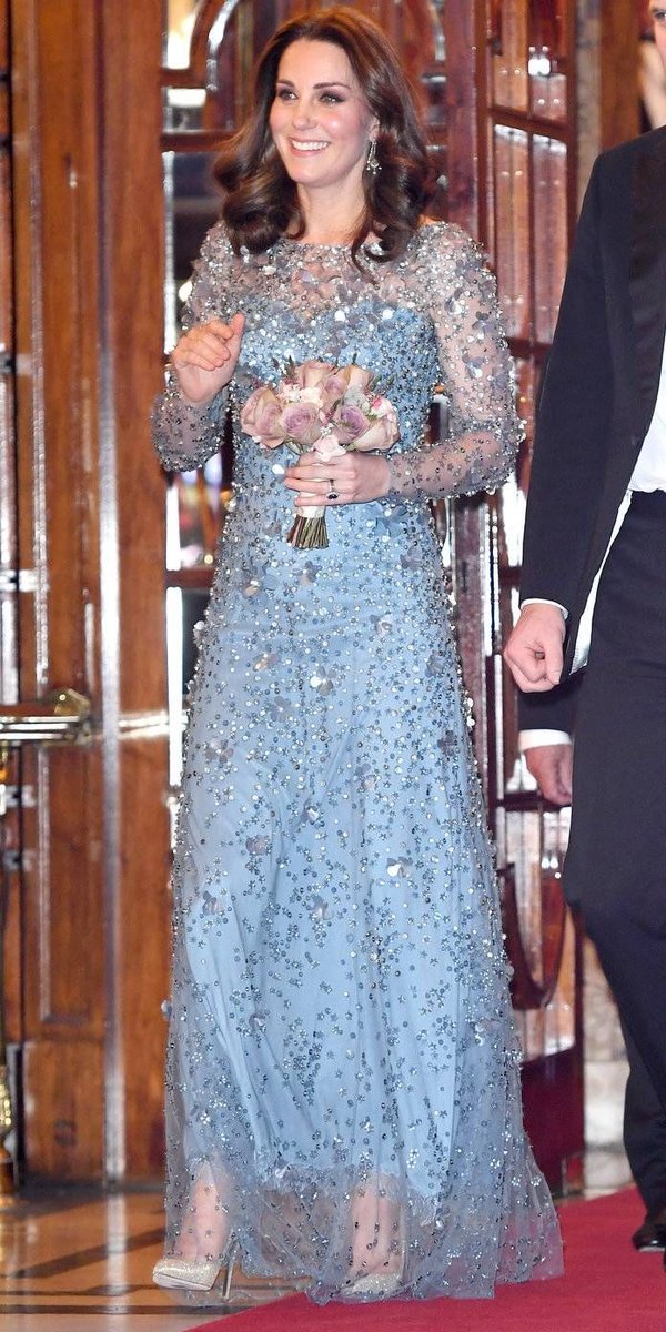 RT @LadyCecilyNevil: HRH the Duchess of Cambridge 'Elsa' Jenny Packham https://t.co/okyKlrpLZw