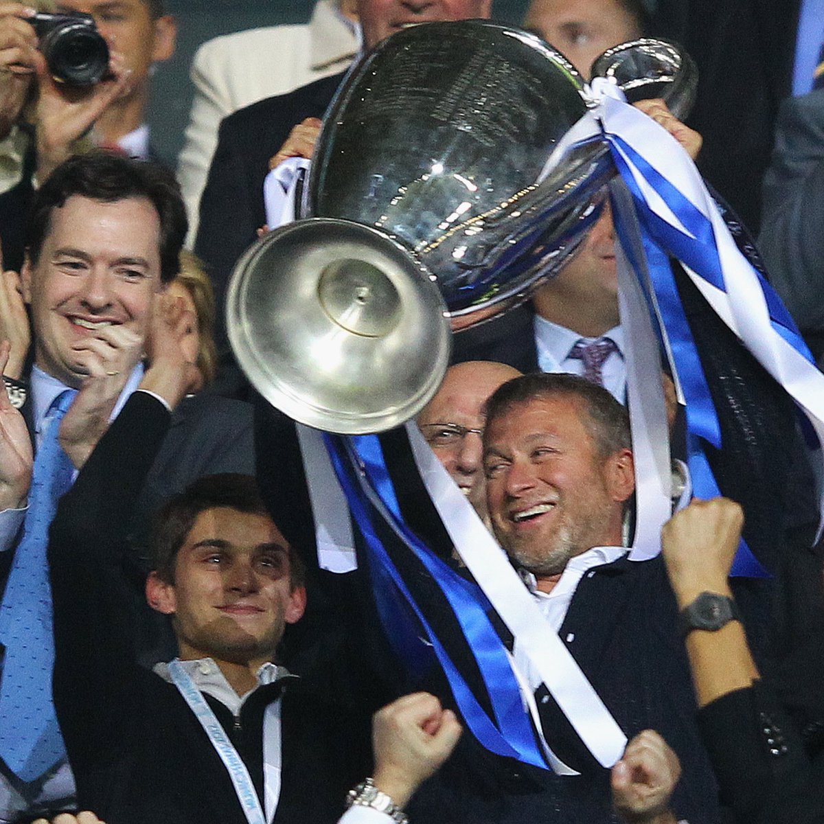 LDNFootbalI's tweet photo. Tonight will likely be Chelsea’s last Champions League game at Stamford Bridge under the ownership of Roman Abramovich… 

Let’s make it a special one. https://t.co/BK0GpW0KZx
