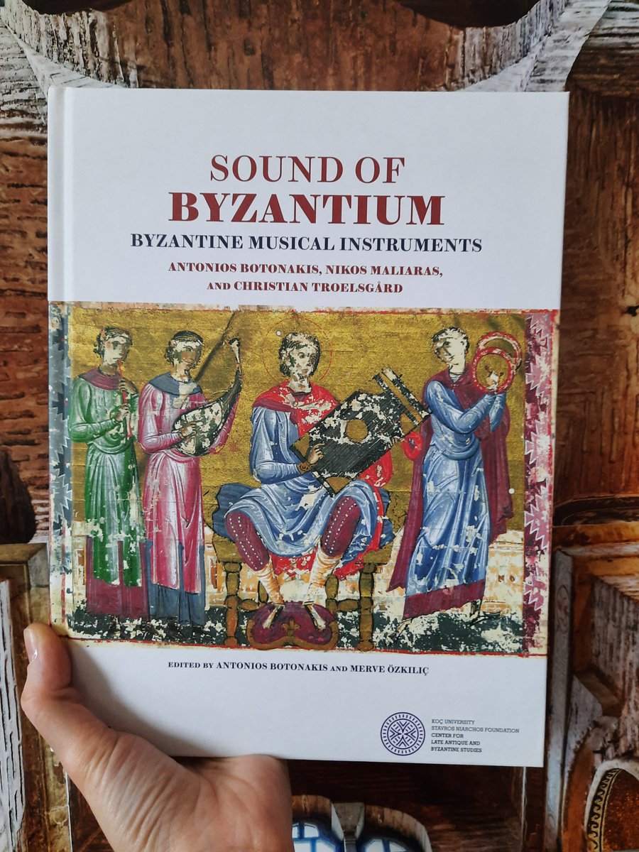 New book Sound of Byzantium: Byzantine Musical Instruments, contains essays, imagery, and an illustrated dictionary for the instruments of the era, leading a first.
You can obtain the book from Koç University Press shop (Merkez Han/Beyoğlu) or order via press.uchicago.edu/ucp/books/book…