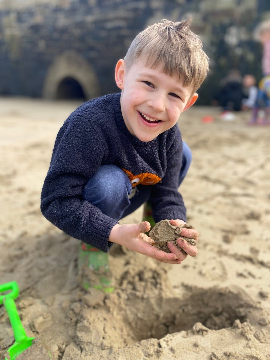 BeaconAceAcad's tweet photo. Year 1 visited Newquay Harbour &amp; RNLI lifeboat station. They loved investigating the beach, having sandcastle competitions and climbing the rocks. RNLI invited us to the lifeboat station to try on their equipment and talk about their history. @RNLI @NewquayRNLI @KLacademytrust https://t.co/lWbI9wWPcq