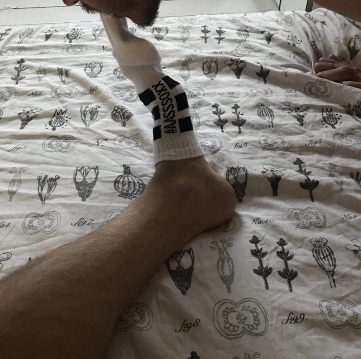 Młody studencik medycyny rozebrał mnie całego zębami, który gejuch następny? 😈 🤣
#findom #cashmaster #cashslave #gay #slave #onlyfans #chasity #Feet #fetish #teen #socks #bdsm #CASHPOINTMEETS #piss #scat #bokserki #domination #horny #RT #sub #sperm