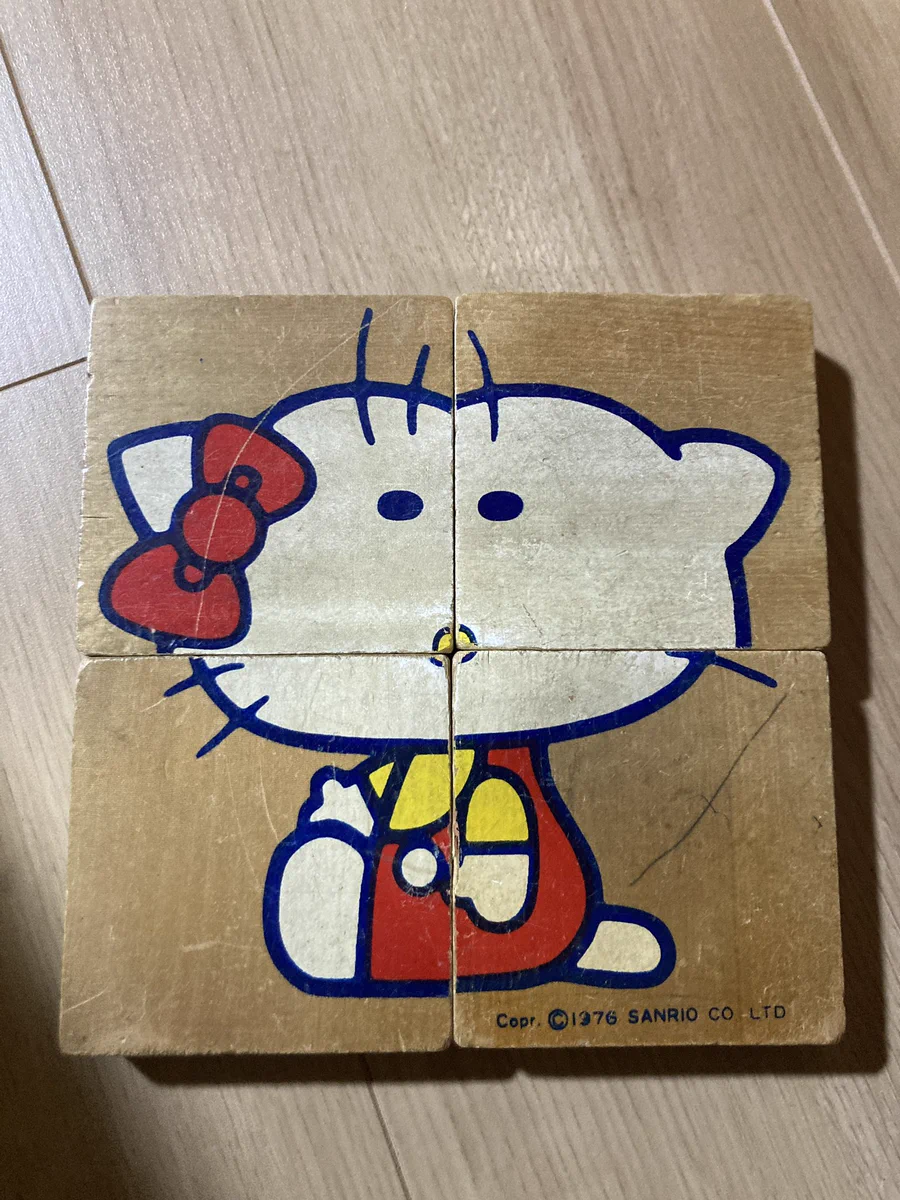 キティちゃんの木製パズルが難し過ぎる！顔が大変なことに…