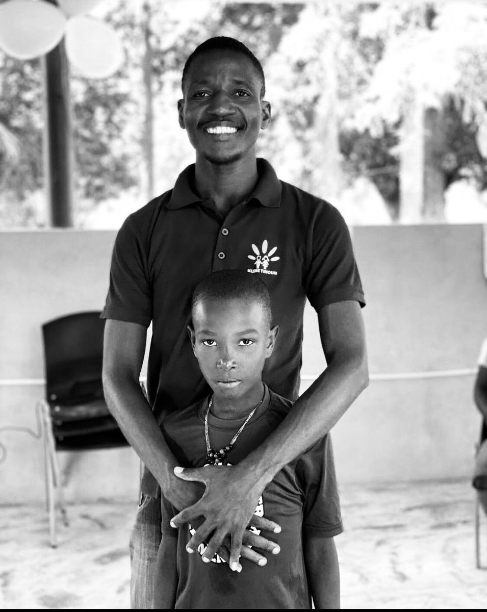 kleretimoun's tweet photo. Yesterday we suffered a terrible loss. A passionate and kind volunteer has passed away. We are all heartbroken. May he rest in peace. 🕊#PoluxJeanBaptiste https://t.co/W7i8suHdaK