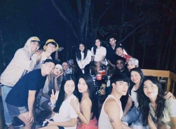 Basti_GlobalOfc's tweet photo. There are friends,there is family,and then there are friends that become a family.
#BastiMacaraan
#Pbbadult https://t.co/GUlm2wXMKd