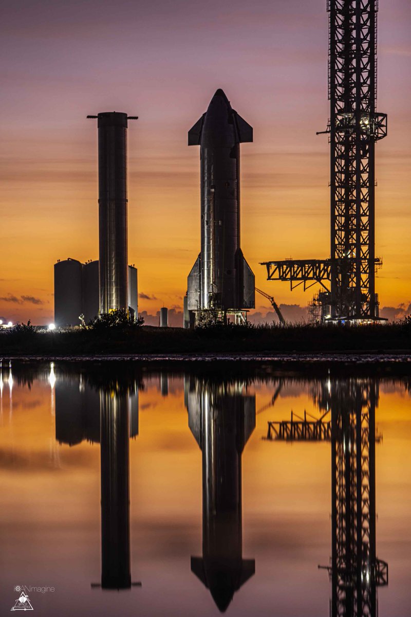 cnunezimages's tweet photo. Good Morning from the Launchpad  -  @elonmusk @SpaceX #Starbase #BocaChicaToMars #iCANimagine @SpaceIntellige3 #StarbaseSurfer 
- Image Taken: December 5, 2021 - https://t.co/nhfEbRafQV
