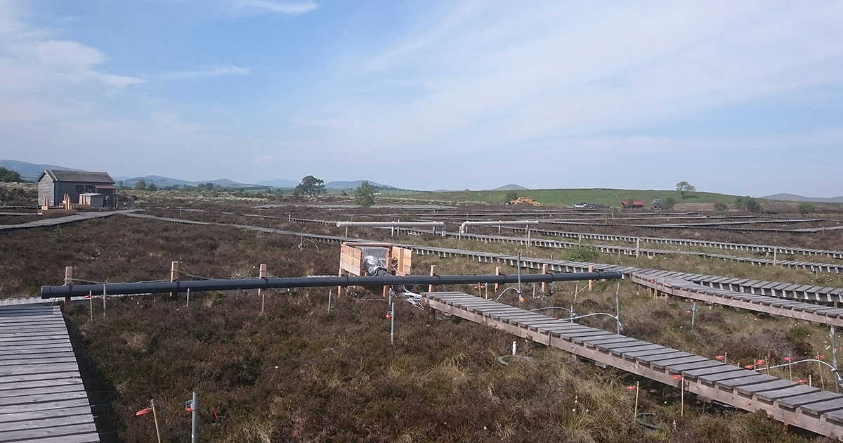 📺 Tune in to #BBCAlba this evening for An t-Uisge /#RainStories by @mac_tbh (9pm 6 April) featuring @CEH_AirQuality colleagues discussing #nitrogen pollution science and rain at our Whim Bog field site bbc.co.uk/programmes/m00…