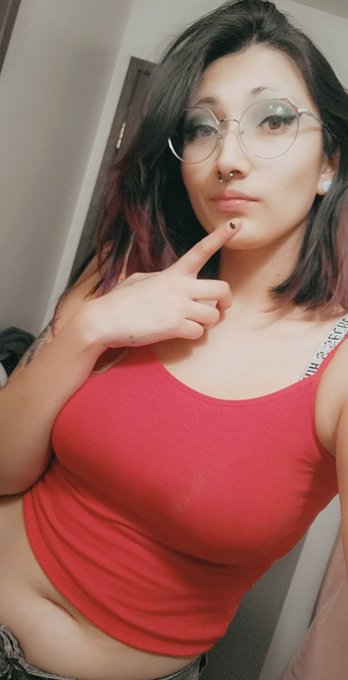 Feeling cute lately. Been dealing with the messiness of life. Always selling premades pics and vids.<a href="/tag/sellingcontent"class="tags"><span>#sellingcontent</span></a><a href="/tag/buyingcontent"class="tags"><span>#buyingcontent</span></a><a href="/tag/sellingpremad"class="tags"><span>#sellingpremad</span></a>