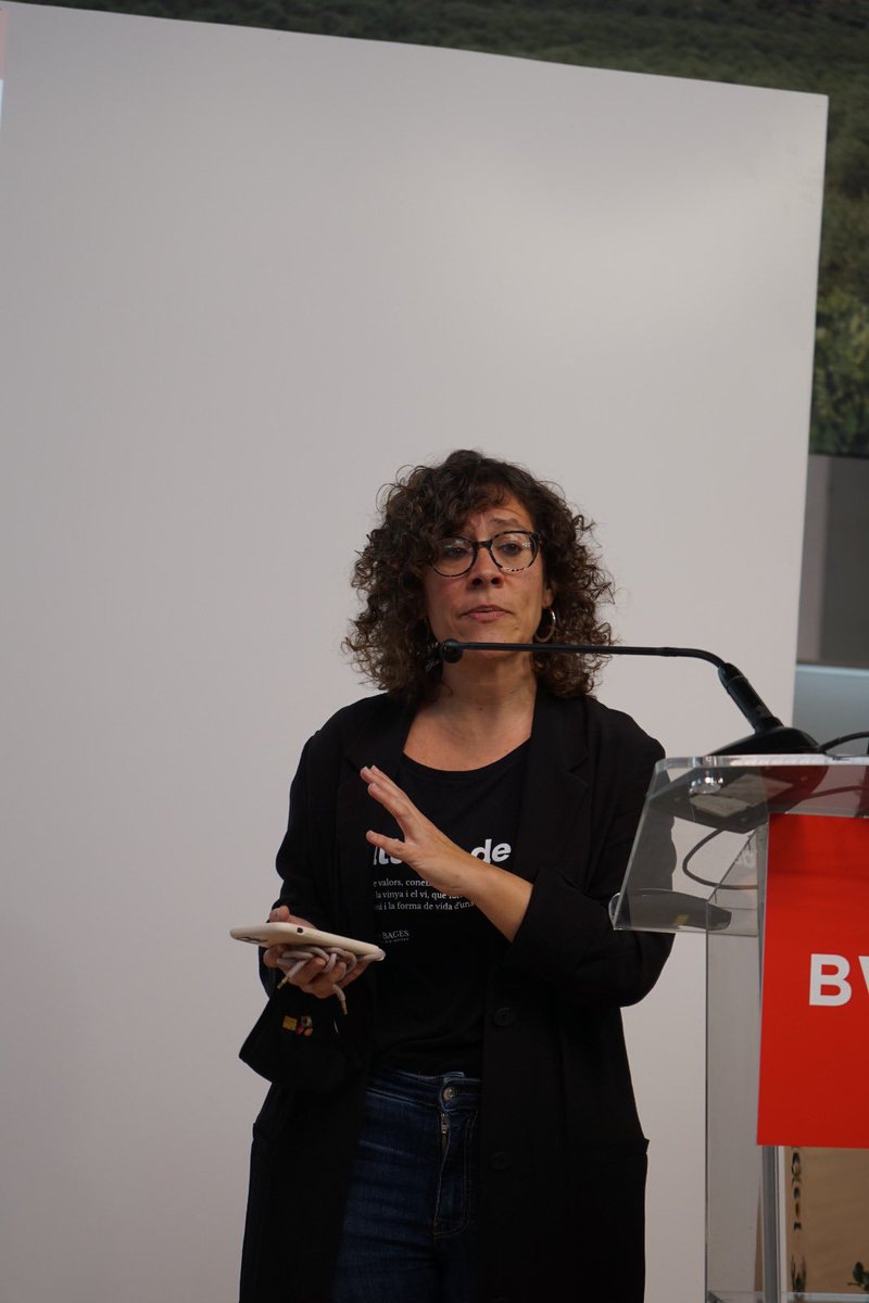 incavicat's tweet photo. Avui, en el marc de la @bcnwineweek, Gregorio Muñoz, Anna Puig i Enric Bartra han presentat el projecte #Minorvin que lidera l’ @incavicat i l’@irtacat per recuperar i valoritzar varietats ancestrals. https://t.co/fc7ZpQEWOJ