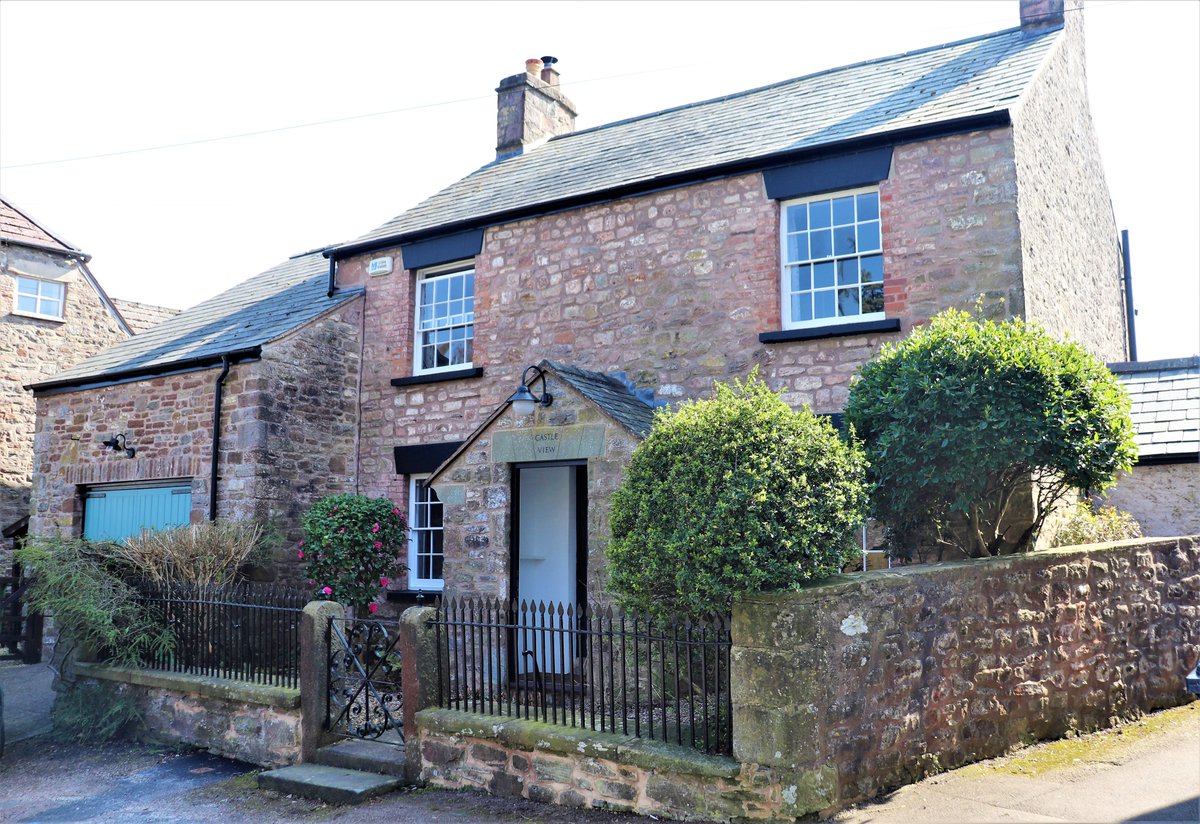 RRKProperty's tweet photo. 3 offers on the first day of viewings!!!
Once again we achieved above asking price for another very happy vendor within the first week of marketing. This 4 bed, detached stone cottage is  located across the impressive  St Briavels Castle.
We need more similar properties! https://t.co/tIbH9scYDi