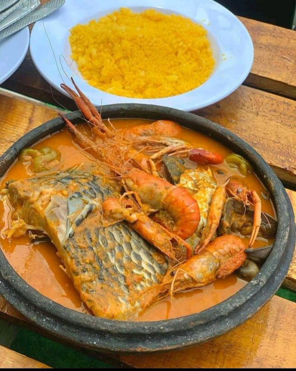 AhouaAnge's tweet photo. Le plats du jour ...
#MamanG avec #AfricanMeat
Nous sommes à vos disposition 
Préparation 
Menu: Attieké huile Rouge
Accompagnement: Sauce Aubergine Crevettes 🍤 PoissonCap au Escargot 🐌 
#Mariage #Anniversaires🍷 #Baptêmes 🍒 https://t.co/Ww5UXcIlE8