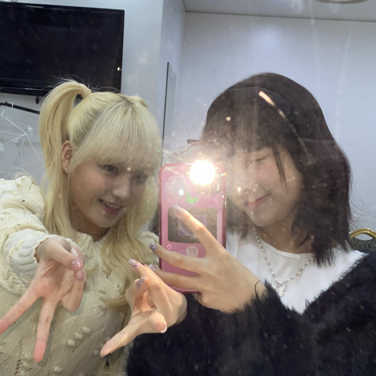 jiwontopia's tweet photo. 레짱와 치즈냥 보고싶어 >_<
#아이브와_러브다이브_파티 https://t.co/HVxtK4mWip