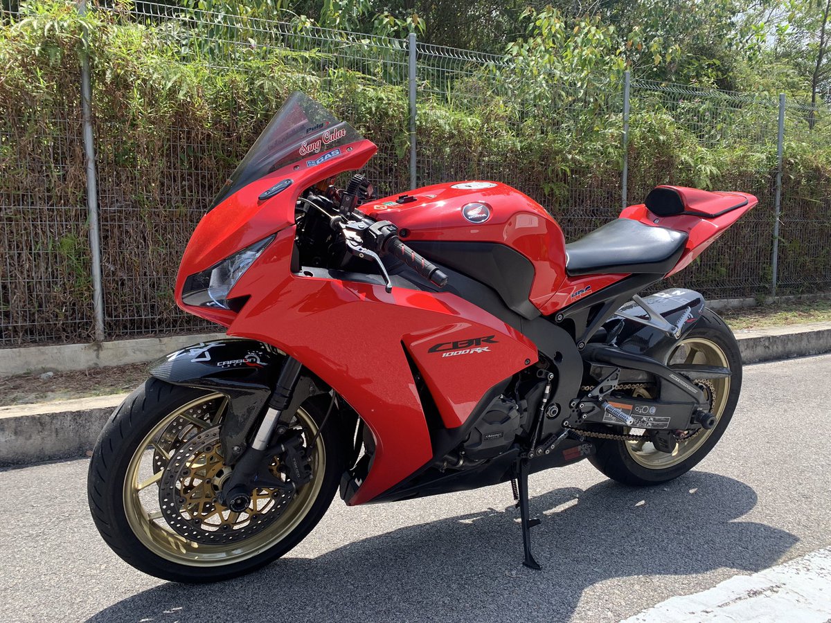 AYULLL's tweet photo. Sekor arnab saya untuk dilepas kan, details boleh dm saya @twtbikers tolong panjang panjang kan, owner baru tingal start pepah 299 je kalau berani https://t.co/g9UV5zYBcn