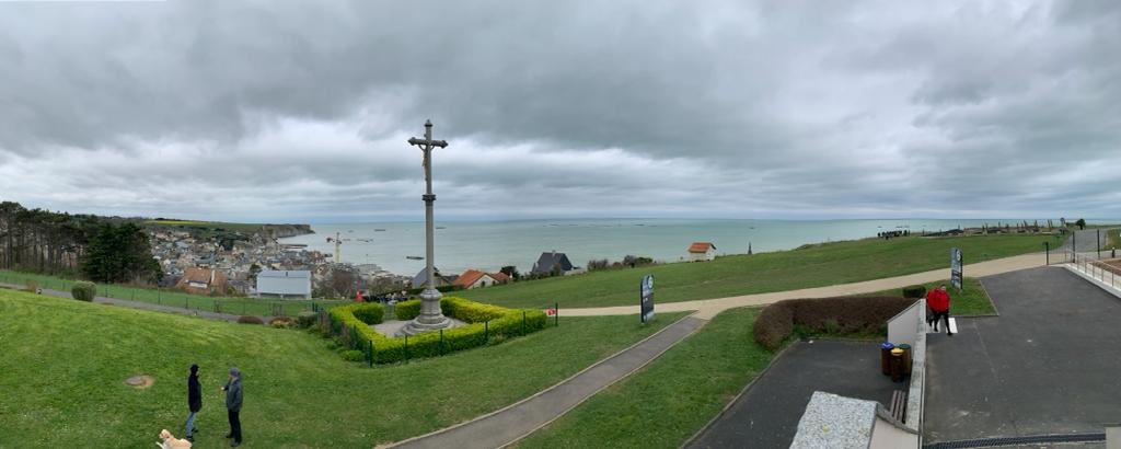 PHSNormandy's tweet image. Arromanches - the 360 cinematic experience was emotional. The children were very respectful ❤️