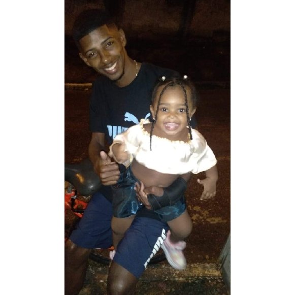 Filha, você pode contar comigo para qualquer coisa, meu coração sempre estará disposto a te ajudar. O amor da minha vida tem meu sangue e meu sobrenome. Te amo filha! Filha, você é o que eu tenho de mais valioso.❤😍👨‍👧