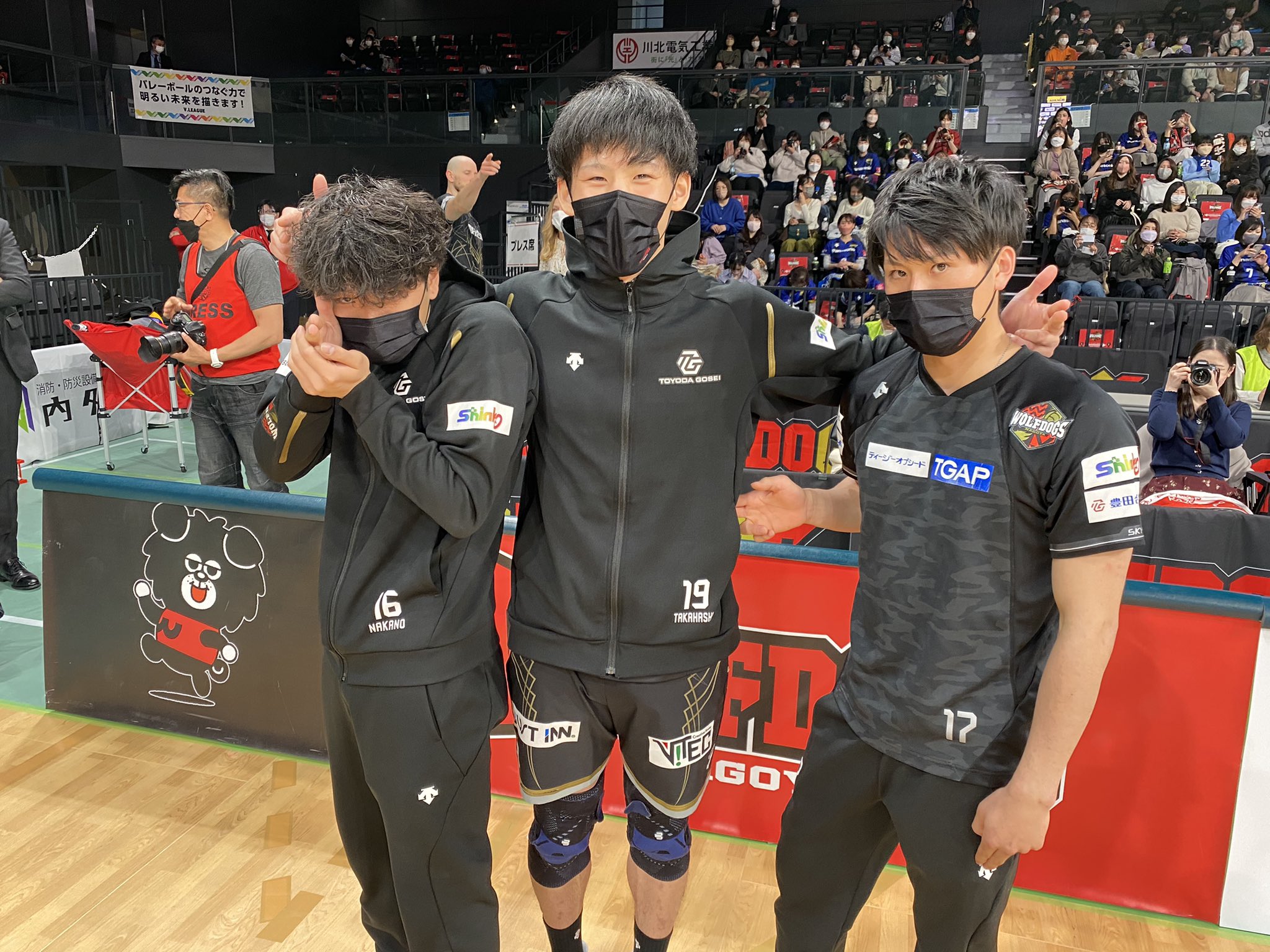 名古屋WOLFDOGS バレーボールシャツ XLサイズ ICHIKAWA 17番 名古屋WOLFDOGS バレーボールシャツ XLサイズ ICHIKAWA 17番