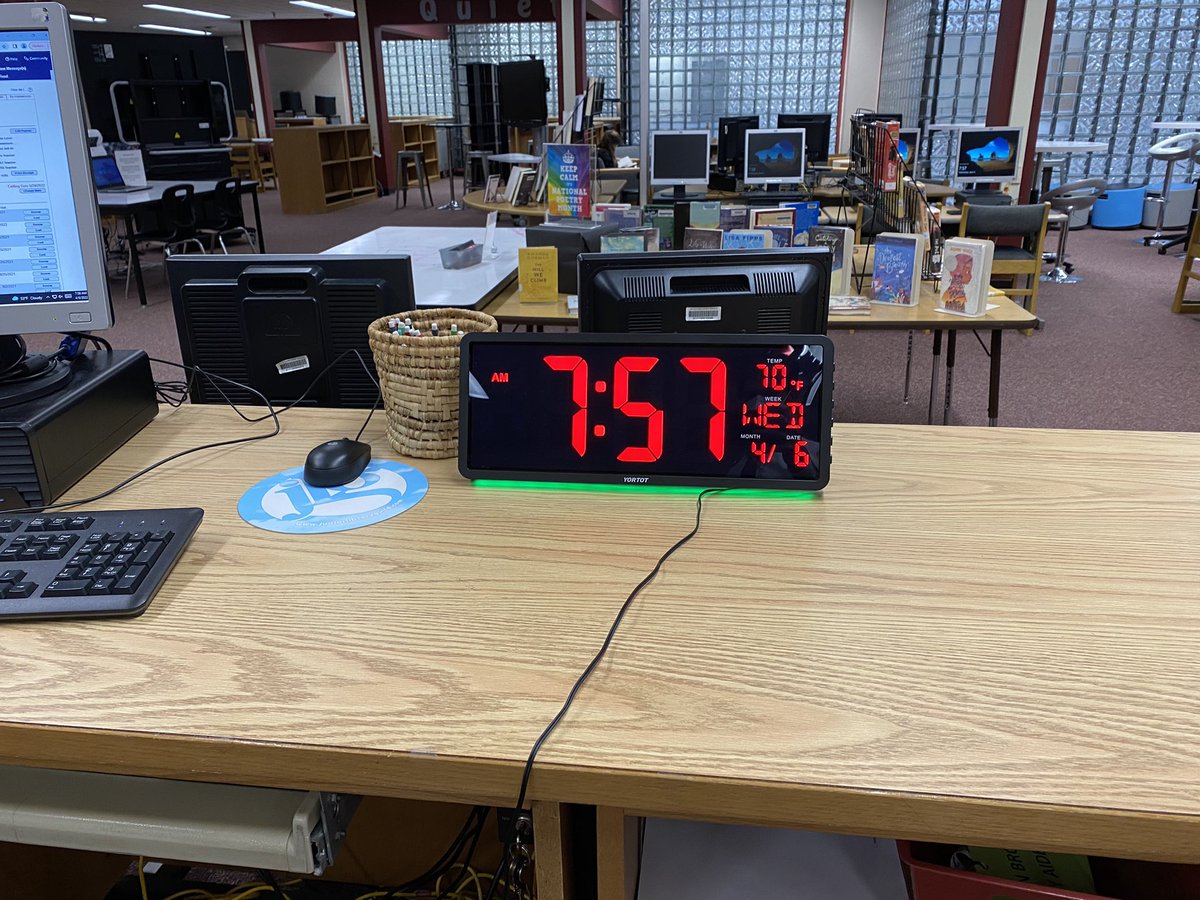 ChancellorHS's tweet image. We know the clocks in the halls have been crazy, but @TheChHSLibrary always knows what time it is! Make sure you check them out before school, during Charge Time (with a pass) or lunch time (with a pass). #whattimeisit #librarytime