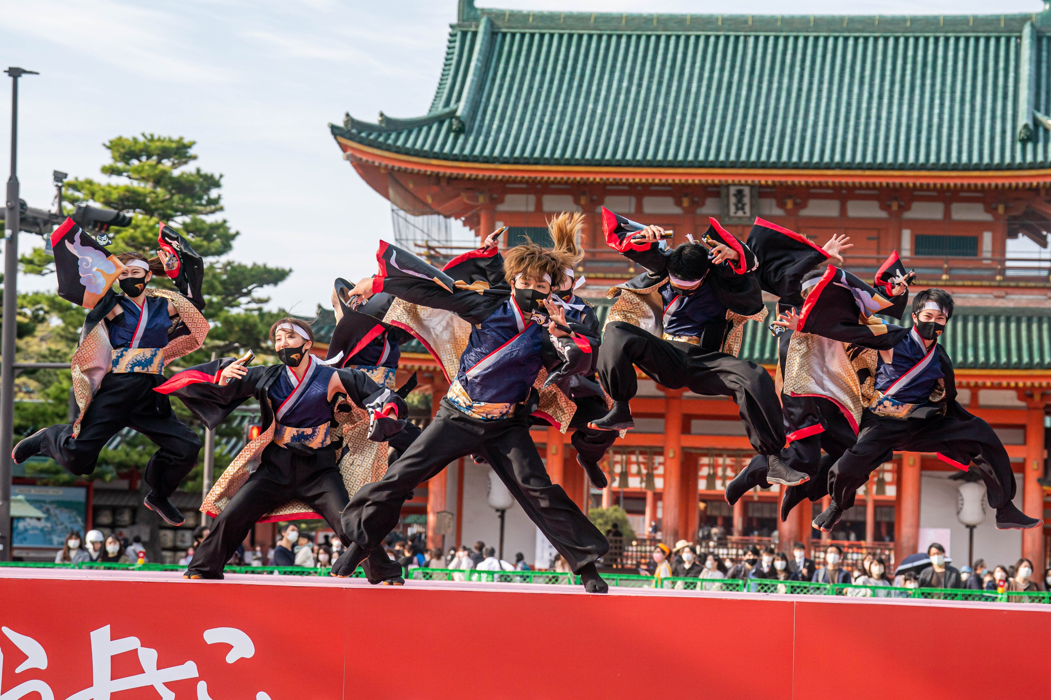 Takeda 第17回京都さくらよさこいでの武蔵國よさこい連 一心さん その１ 22年4月2日 神宮道ステージ 武蔵國 よさこい連一心 京都さくらよさこい さくよさ T Co Nijomjtbez Twitter