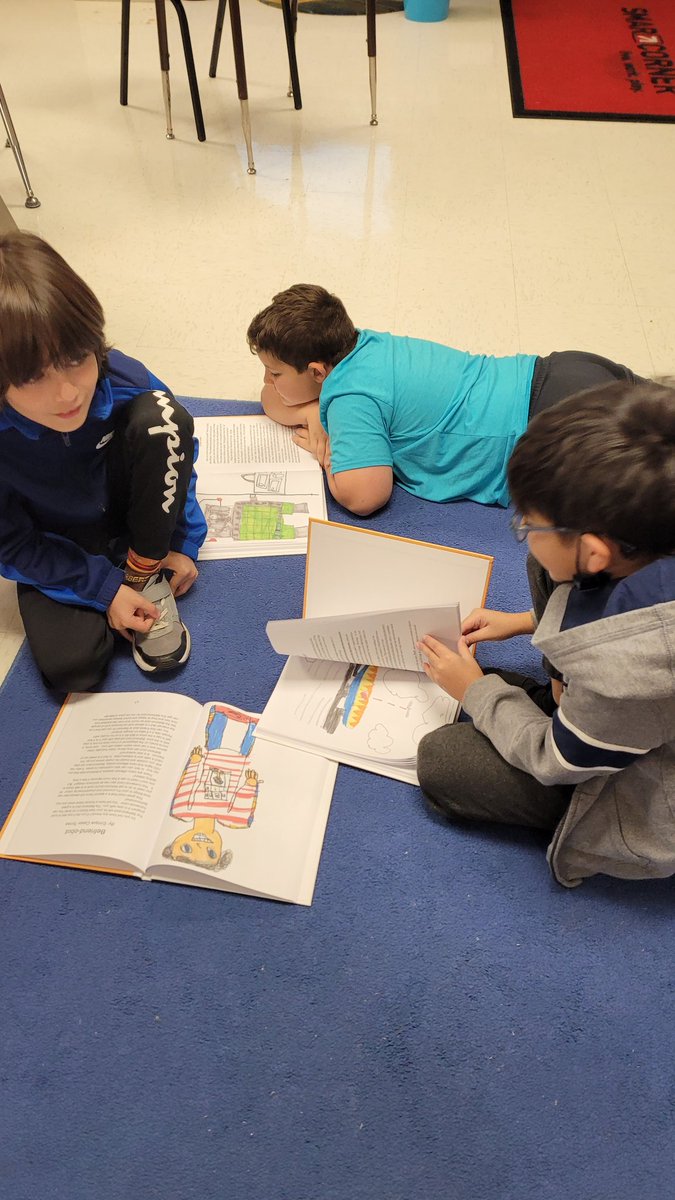 mfoster1704's tweet photo. Book release day is so exciting! The Amazing World of Robots is a fabulous book written by my super gt students. Included in the book are informative stories and narrative stories of unique robots. Creativity and imagination= entertaining  book @CVESwarriors @alabamagifted https://t.co/2sVm13ekko