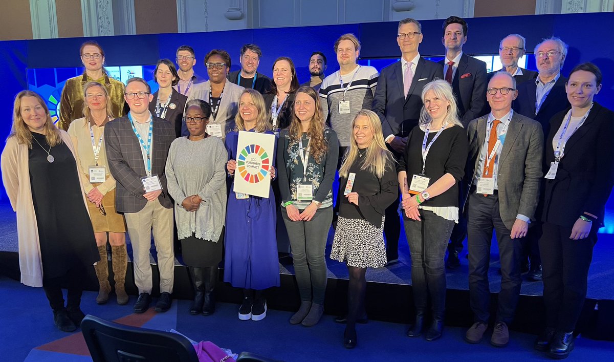 The #SDGpublishersCompact now has 200 signatories with @LondonBookFair signing today and lots of other signatories joining us at #LBF22 - find out more about the Compact un.org/sustainabledev… #Sustainability