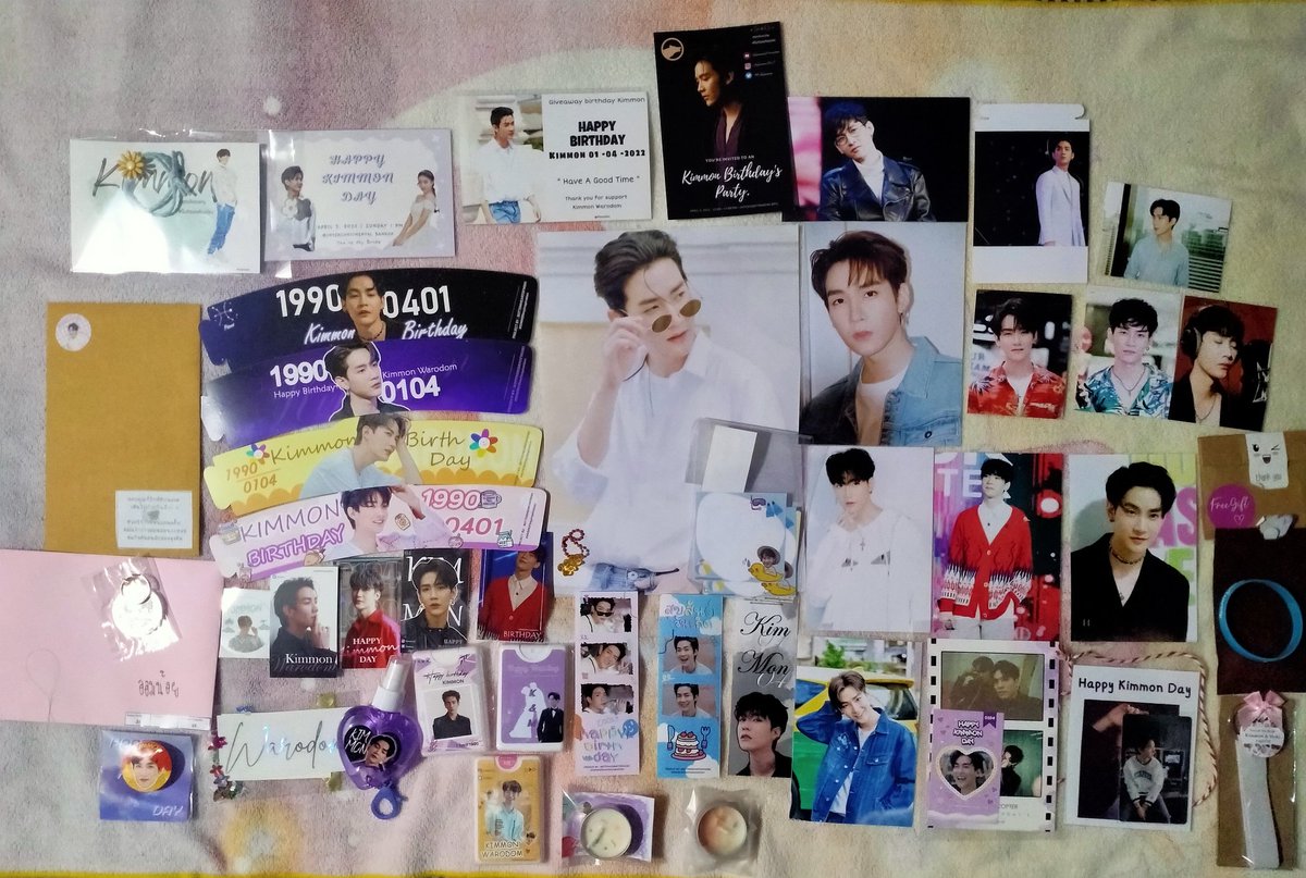 Aomnoii_'s tweet photo. เหมารวมเลยนะงับ ขอบคุณ Giveaway ของทุกคน ในวันเกิดพี่คิมด้วยนะคะ
น่ารักมากๆๆ 💜😊
#YoureMyBride
#BottomHeartOfMoki
#ขุณขิมมอญ
#โมกิของคิมม่อน
#0104KIMMONDAY https://t.co/WkAX1WSEMB