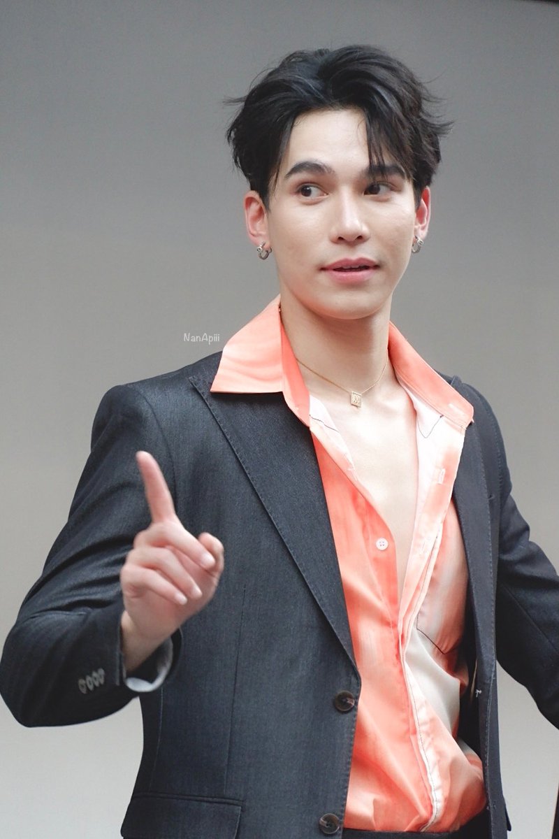 nanapiii_'s tweet photo. ขอร้องนะพี่แม้ก ใจหนูมันก็เท่าเม็ดถั่วอ่ะมันจะไปไหวได้ไง 😭😭😭 #mmaxmax #SlimConceptXMaxNat https://t.co/heOnj4YV4C