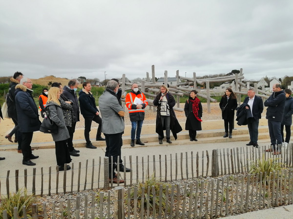 POLIMMO's tweet photo. Visite presse Kerlinou Brest-Ste Anne Portzic en présence élus @BrestFr, Brest métropole aménagement -aménageur de ce quartier- et partenaires du projet. Dans ce cadre de vie exceptionnel, Polimmo construit 8 apparts, 6 maisons.
#brestlife #appartementsneufs #maisons #lesemaphore https://t.co/zlTCK1NgPp