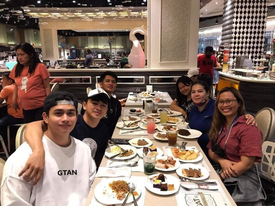 TitoBudsNiTan's tweet photo. Happy birthday @tanredroncal
Wishing you a happiest birthday! I'm wishing you all the best of the best wishes! Good health,overflowing blessings,blissful career and non stop happiness for you! Always pray and grateful for all the blessings God is giving you! All the best!🖤 https://t.co/0eofDcK8aY