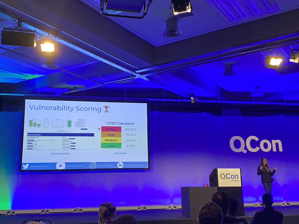 #QConLondon I’m attending qconlondon.com/london2022/pre… securing microservices @devstefops talking about the CVE log4j shell