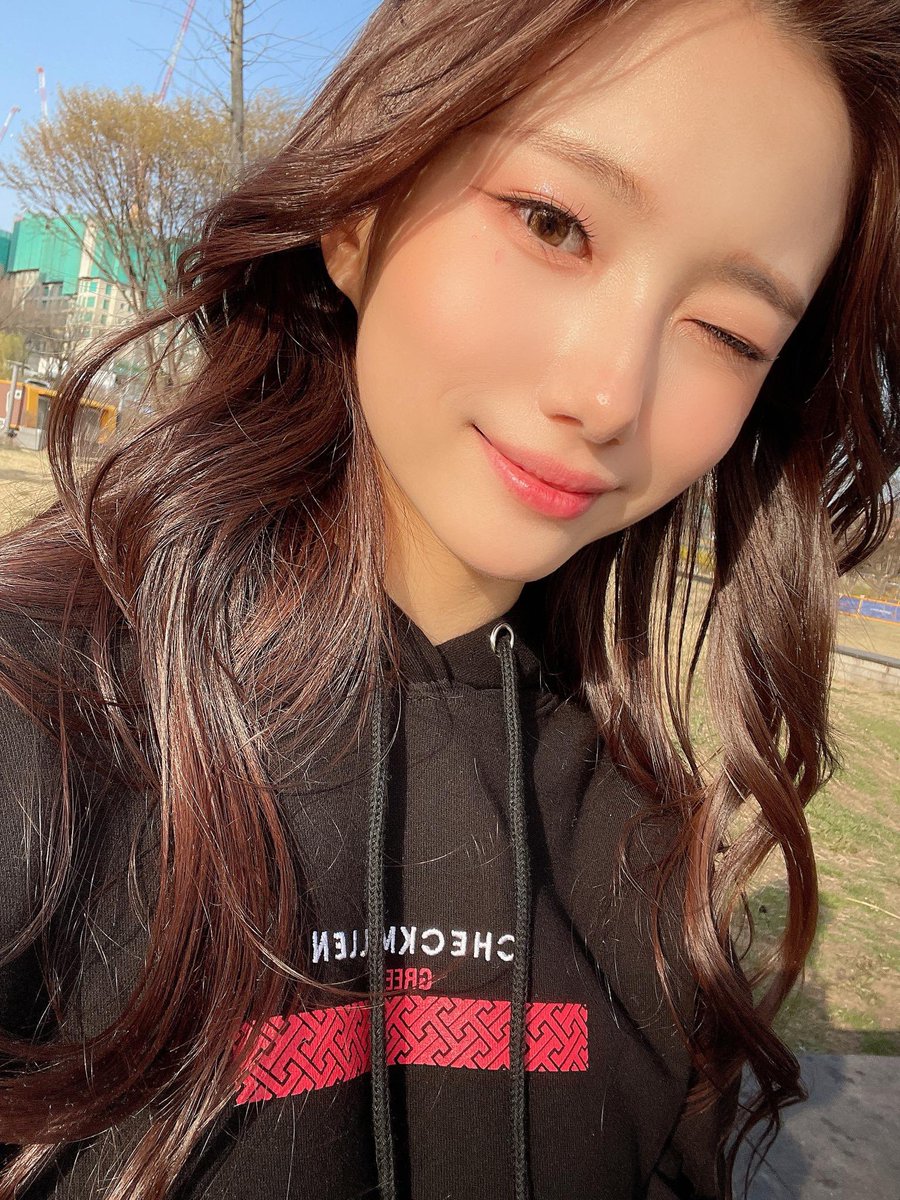 🦊💬 [220406]
9:51pm kst