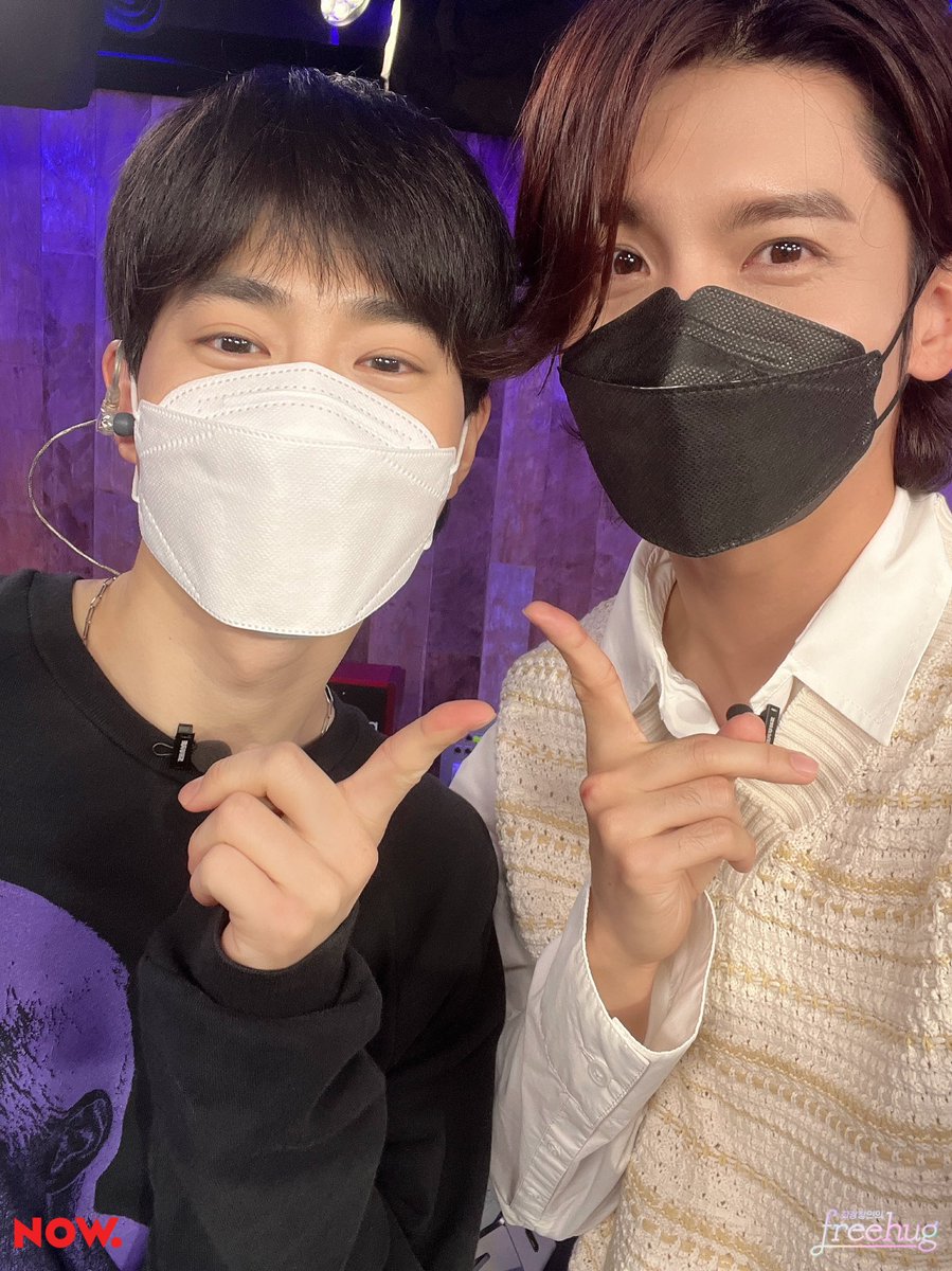 now_freehug's tweet photo. 눈이 절로 훈훈해지는 투샷🙉
밍스트X수호 눈에서 별이 쏟아지는중✨⭐️

#밍스트 #최강창민 #EXO #수호 https://t.co/67A9f1YbYj