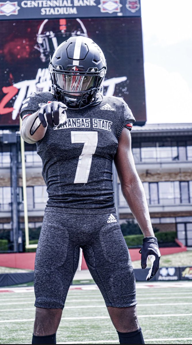 DavidOkoi2's tweet photo. Had a great time at Arkansas state  @CoachDLett @PCPatriotsFB @CoachButchJones @PCHSRecruiting @CoachUBrown @coachbelew14 https://t.co/dMO1IPzjiX