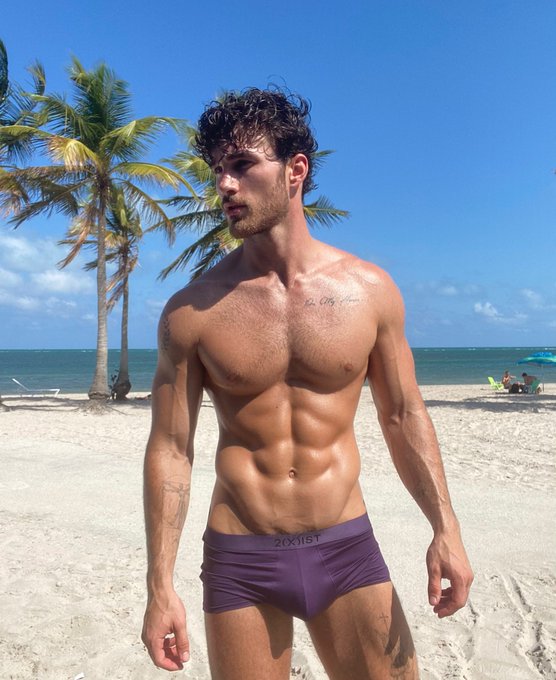 Miami mick 🌴 https://t.co/hCVQ30pOlw<a href="/tag/ksifury"class="tags"><span>#ksifury</span></a>