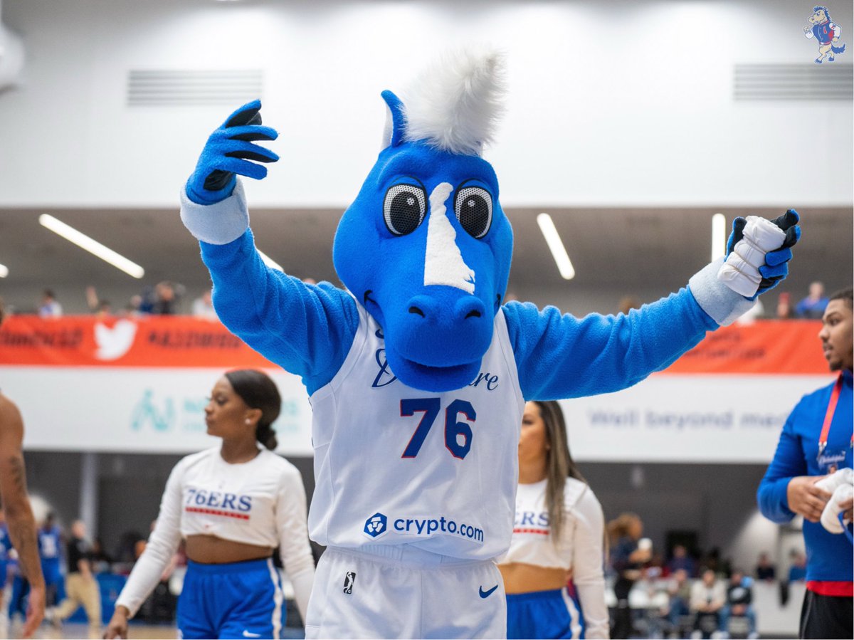 BlueCoaty's tweet photo. BRING ON THE SEMIS. 😤

#GetYourCoatsOn x #NBAGLeaguePlayoffs https://t.co/D2hLJ0Fr9m