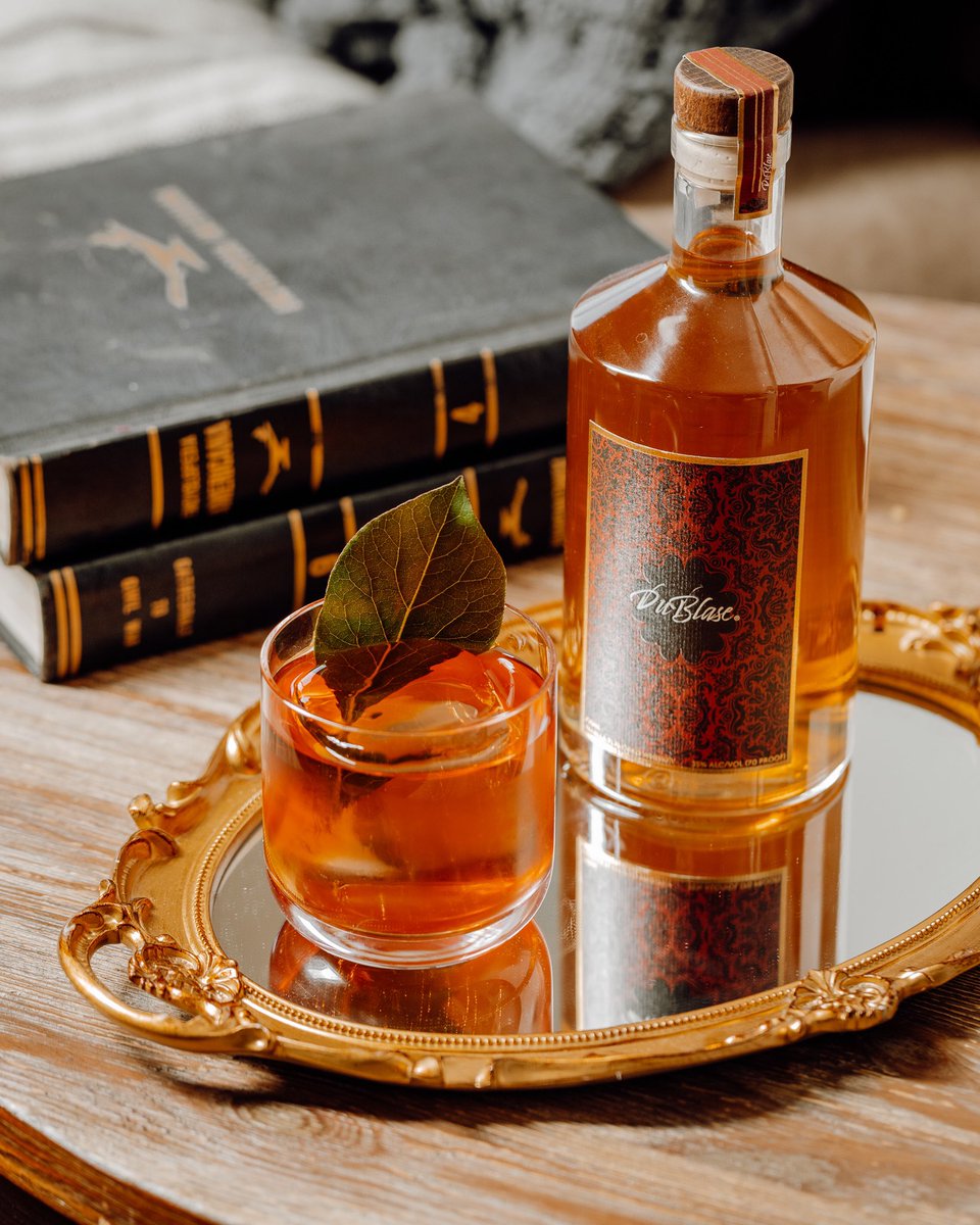 dublasewhiskey's tweet photo. It’s the lifestyle - Stay smooth!
#DuBlasé #AToastToLife #VerySmooth #Whiskey #LuxuryTaste #Cocktail https://t.co/8OeN3fUuCa