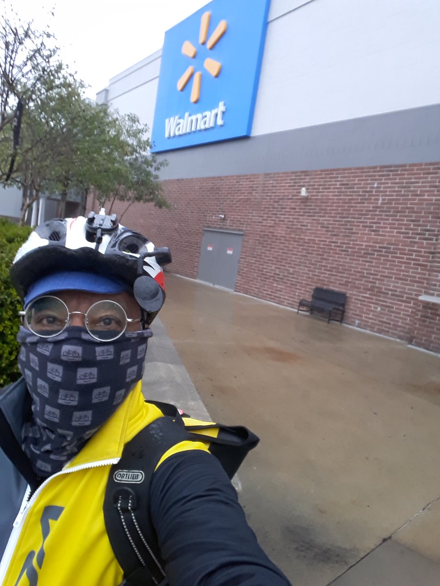 cyclingat10mph's tweet photo. Day 6 Post Final #Cancertreament / #30daysofbiking @30daysofbiking #dawnpatrol #wetwednesday No such thing as bad weather for a #qaxing #bikeride #bikeeverywhere #cyclinglife #cyclinglifestyle https://t.co/7lsTO3NDgx
