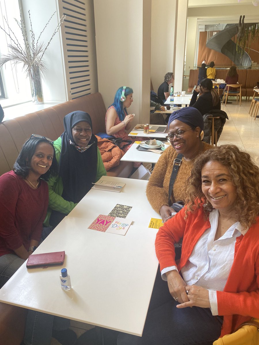 AlisonKriel's tweet photo. #MemoryMakingMoments @ExploreWellcome with @rondelle10_b @9thCultureGal @MandyPreville https://t.co/DGwQsG0P3z