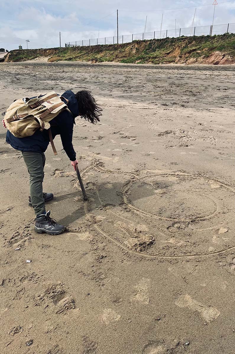 CarisbrookeColl's tweet photo. Thank you so much Trudie, we loved hearing about all your fantastic fossil hunting stories!

@IndependentArts @UNESCOUK 

#studenttakeover #alwaysabeachday #biosphere #unescouk #britishweather #IWCreativeBiosphere #IWCulture #LetsCreateIW https://t.co/7ry1vRCB9N