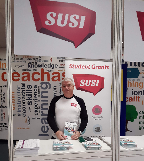 DYK SUSI opens for new grant applications on Thursday 28 April?  

If you’ve got questions on how to apply, come and meet the team at our virtual Information Event on Saturday 23 April, from 11:00. 📱💻 

Email us at events@susi.ie to register. 📧 

#SUSI22