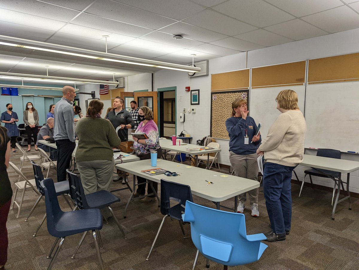 jenn_devinney's tweet photo. What are you called when you facilitate speed dating? Host? MC? Matchmaker? 🤣 This morning's #LyonsLearns PD was formative assessment strategy speed dating. I love the energy that the staff of @LyonsSchool brings to these early morning sessions! https://t.co/ohcXvalqn7