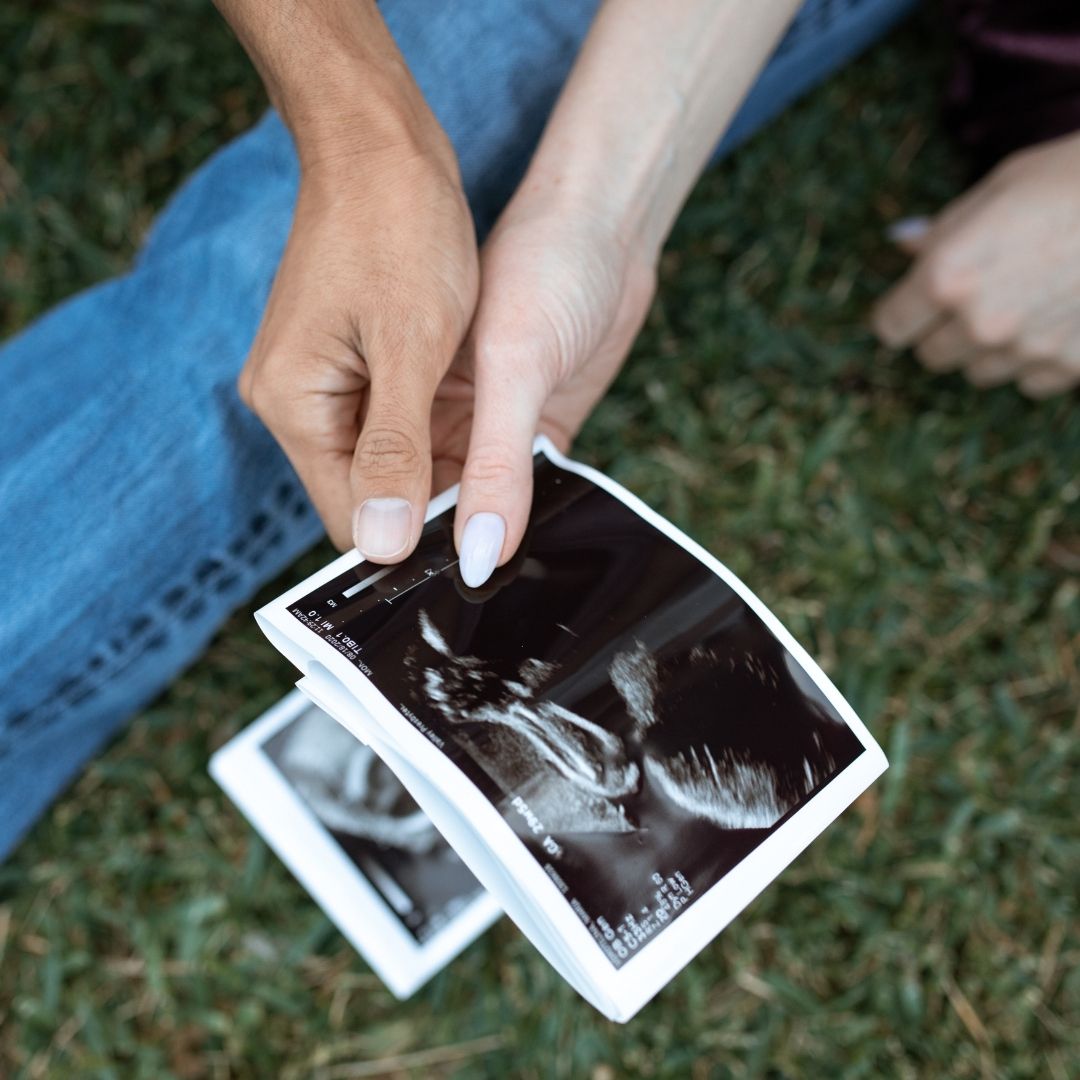 Are you unsure which vaccines you’re eligible for in pregnancy, or at what stage you should receive them? Head to bit.ly/3u6Rk02 to read a Q&amp;A with some of the experts at Public Health Scotland 🤰