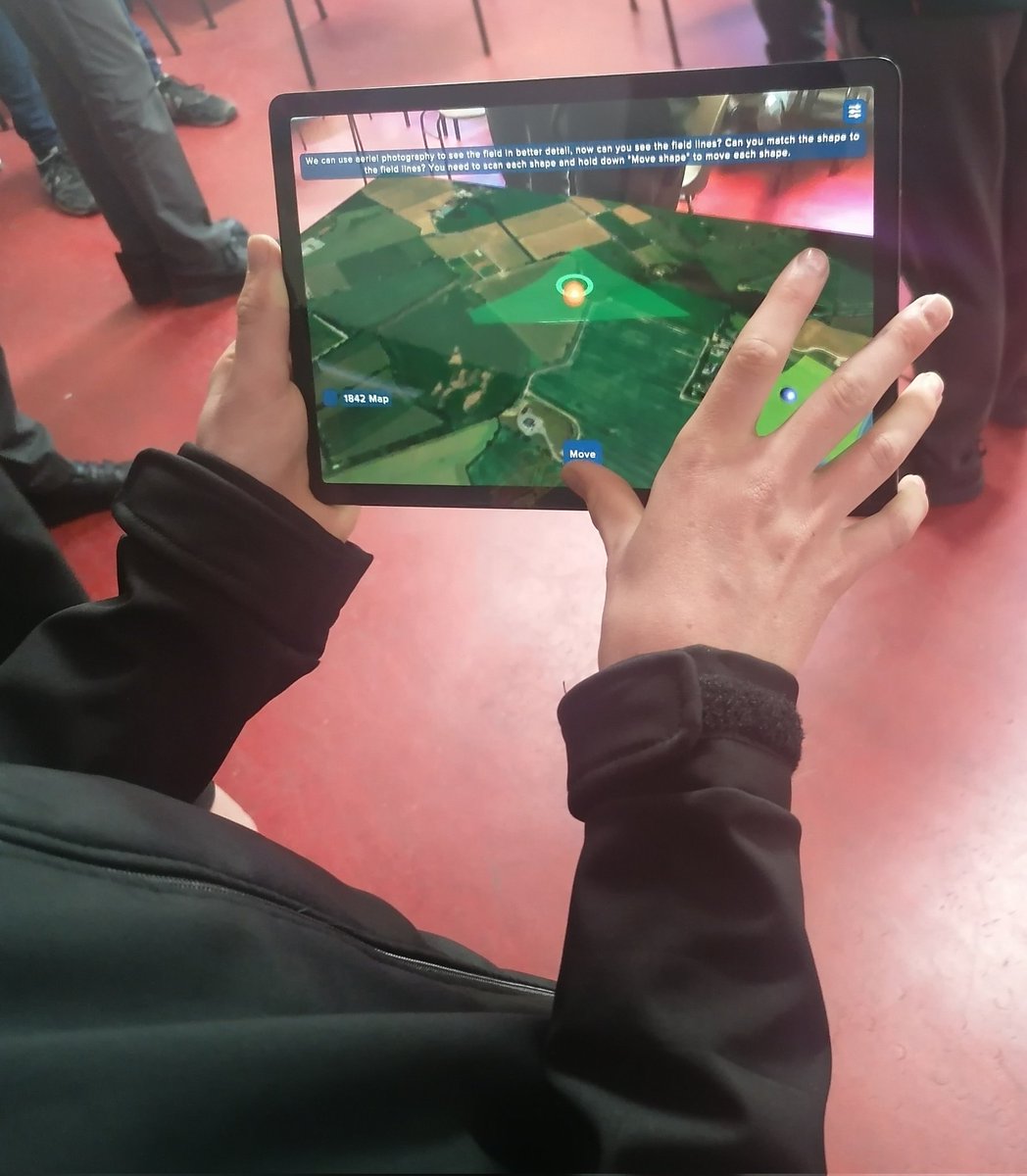 EamonnOhEosa's tweet image. Thanks to @JonathanFaull
&amp;amp; Sasha Brown from @MaynoothUni for delivering @5S_Discover workshops for #JCGeography students today @ERSTIRELAND 👏 #SpaceActivityinIreland 
#CopernicusDatainAR  
@eodatahub @JctGeography
#geographyteacher #geoliteracy 
@Stacy_Kenny @JCGeography 📡🔭📍