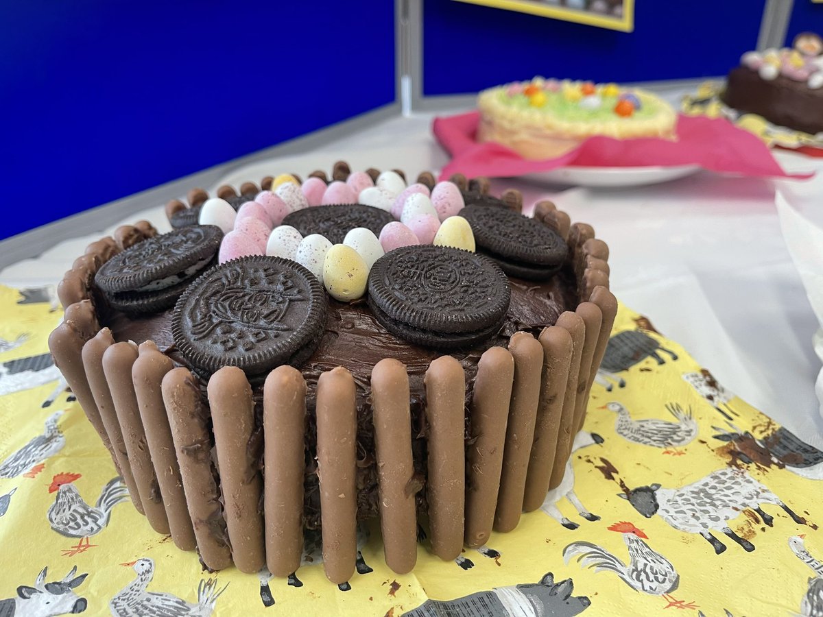 DtAdran's tweet photo. Pasg Hapus gan Adran DT - pobi pasg blwyddyn 9! Yum!! 🤩🤩 https://t.co/iV2oxdWdo5