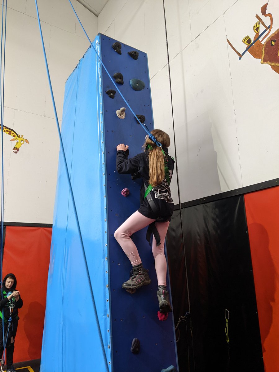 SpringCottagePS's tweet photo. The trapeze is completed. Everyone did an amazing job #Rapids #SpringCottage https://t.co/noKe3uhKix