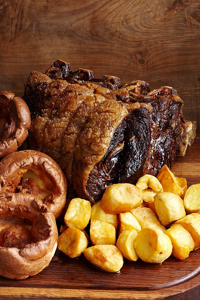 Easter weekend isn’t far away. What’s your plans? 
How about celebrating with a perfect London roast. 

Available Easter Sun &amp; Mon from 11:45am
Reserve your table today
💻: roast-restaurant.com
📞: 02033713120

#sundayroast #easterweekend #bankholidayweekend #boroughmarket