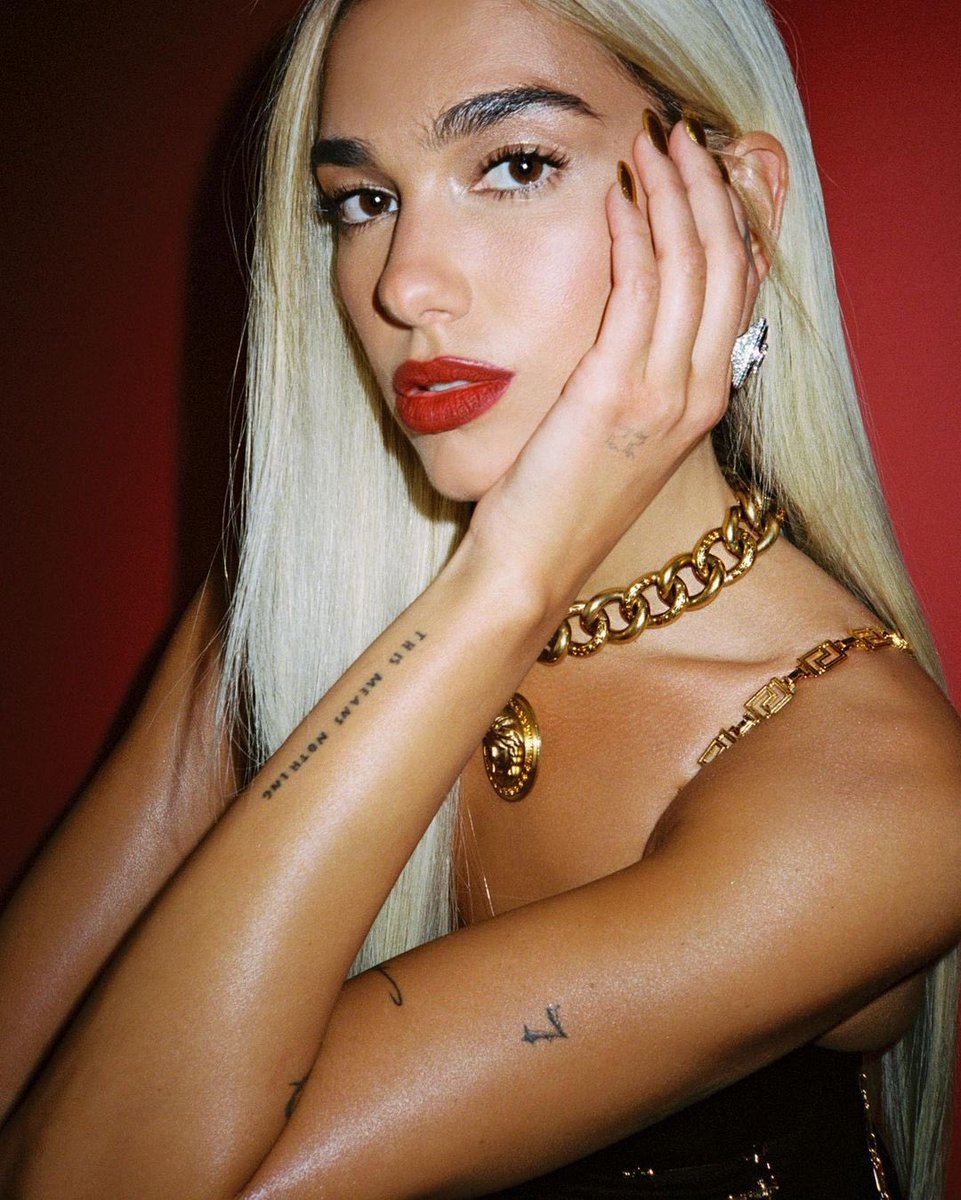 dualipacentral_'s tweet photo. 📸| @DUALIPA via Instagram! #2 https://t.co/usuRPCXW3B