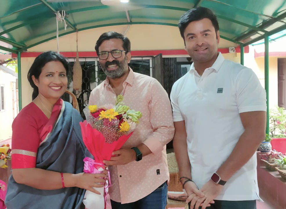 actorbulu's tweet photo. My Heartiest Congratulations to the First Lady Mayor of Bhubaneswar. On this well- earned triumph, I hope to see Bhubaneswar grow under her able guidance and leadership.
Keep climbing onto the ladder of success!😊👏🏻💐 https://t.co/UzbcgRVSIf