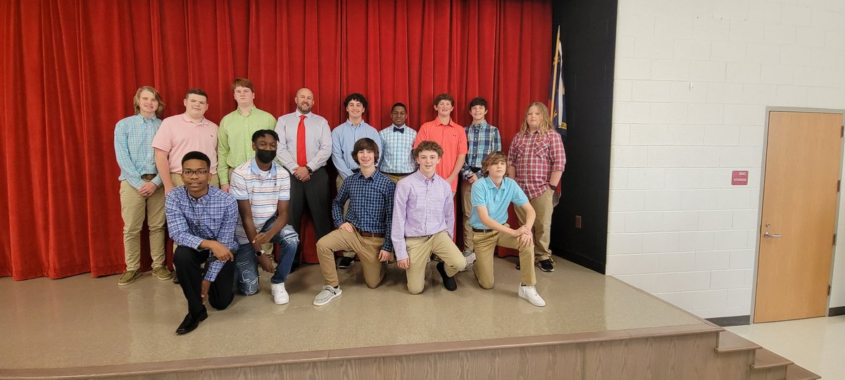 Happy National Student-Athlete Day! Thankful for all the student-athletes that represent <a href="/NJMiddleJaguars/">North Johnston Middle</a> on &amp; off the field. These are members of each team that were recently inducted into the National Junior Honor Society!! #NoJoFamily #NoJoBaseball #NoJoFootball #jaguarpride