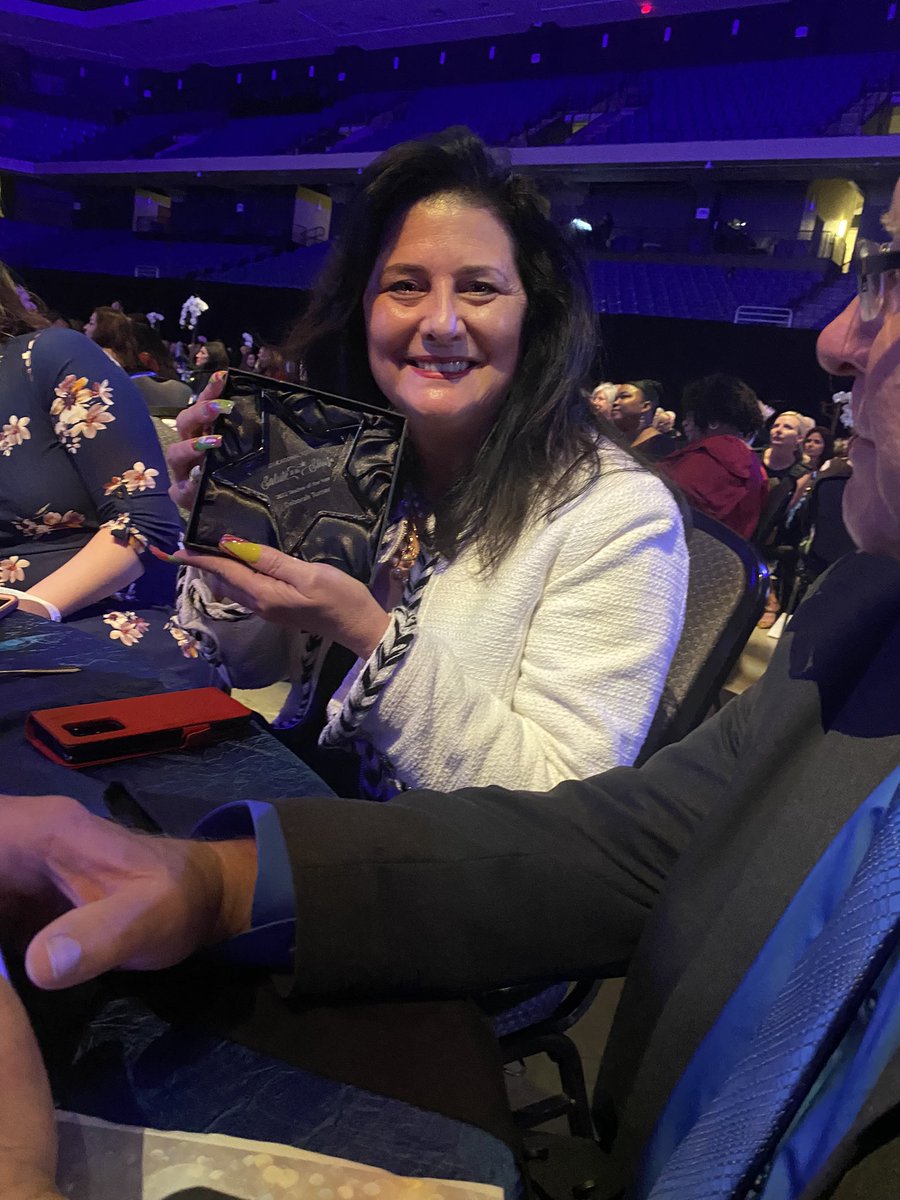 kahlams's tweet photo. About last night!! Amazing evening full of celebrations and stars.✨ It was an honor to celebrate Kahla’s TOTY, Mrs. Turner @ScienceCFISD   Congratulations to you and thank you for all you do to support our campus and students! #EveryKnightEveryDay #CFISDSalute #CFISDSpirit https://t.co/hVHIJPNP8o