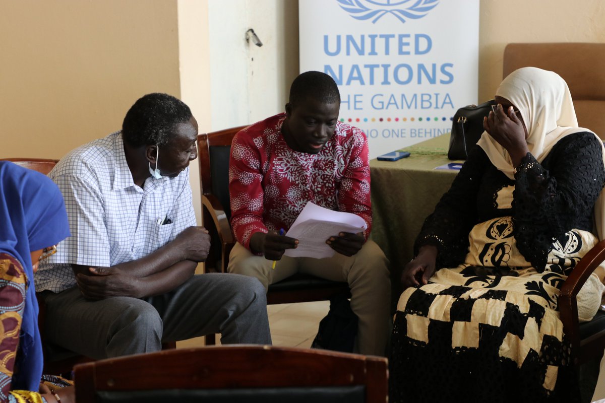 UNGambia's tweet photo. @UNFPATheGambia @UNDP_TheGambia @WHOGAMBIA @UNICEFGambia @WFP_TheGambia @IOMGambia @ITC_Gambia @swakana99 @UN_SDG To better address the urgent needs of #Gambian-s, we must #LeaveNoOneBehind. This is why every voice matters in the development of the country's CF for the next 5⃣ years.
This afternoon, @UNDP_TheGambia RR, @DeAissata joined the consultations to listen to the concerns raised. https://t.co/jPPwmX4rqH